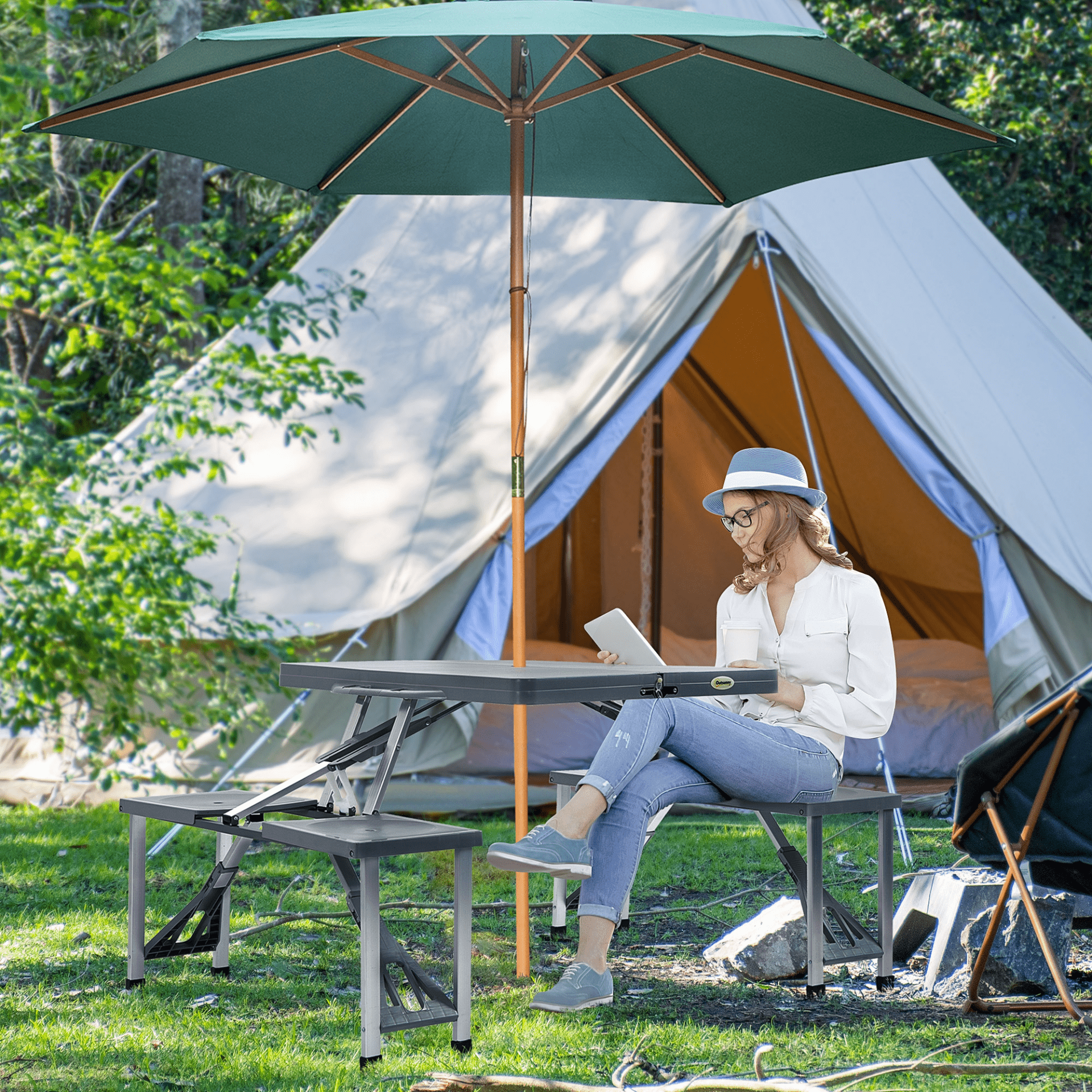 Outsunny Folding Picnic Table and Chair Set Camping Chair Cosy Camping Co.   